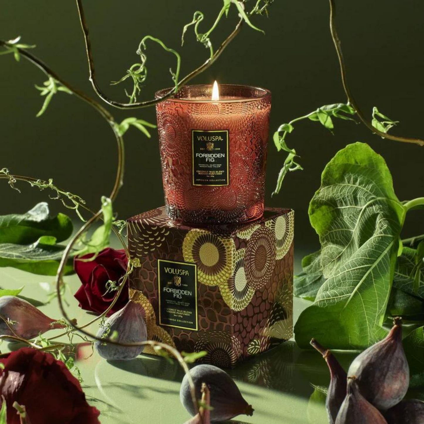 Voluspa - Textured Glass Candle - Forbidden Fig `