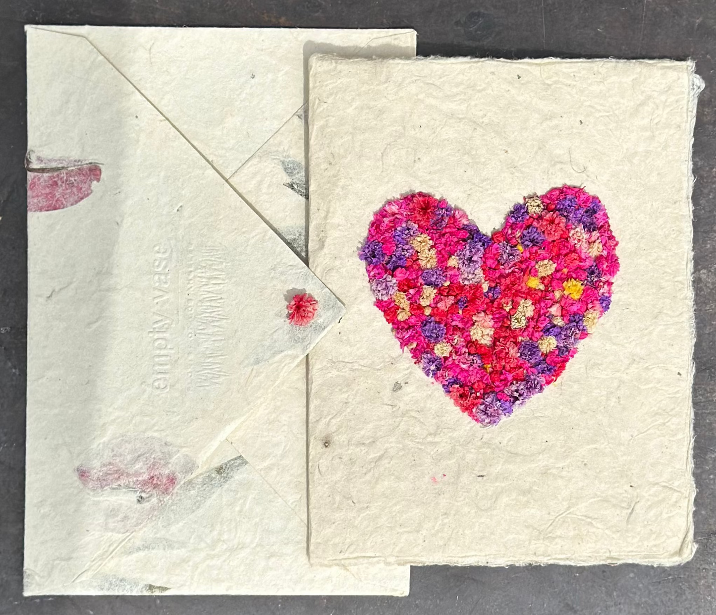 Fleur de Lune - Pressed Flower Heart Cards