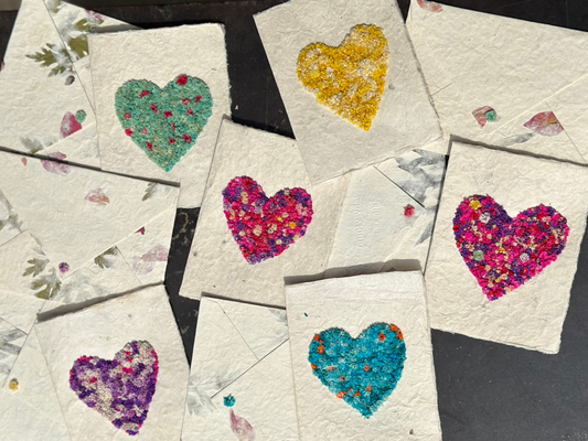 Fleur de Lune - Pressed Flower Heart Cards
