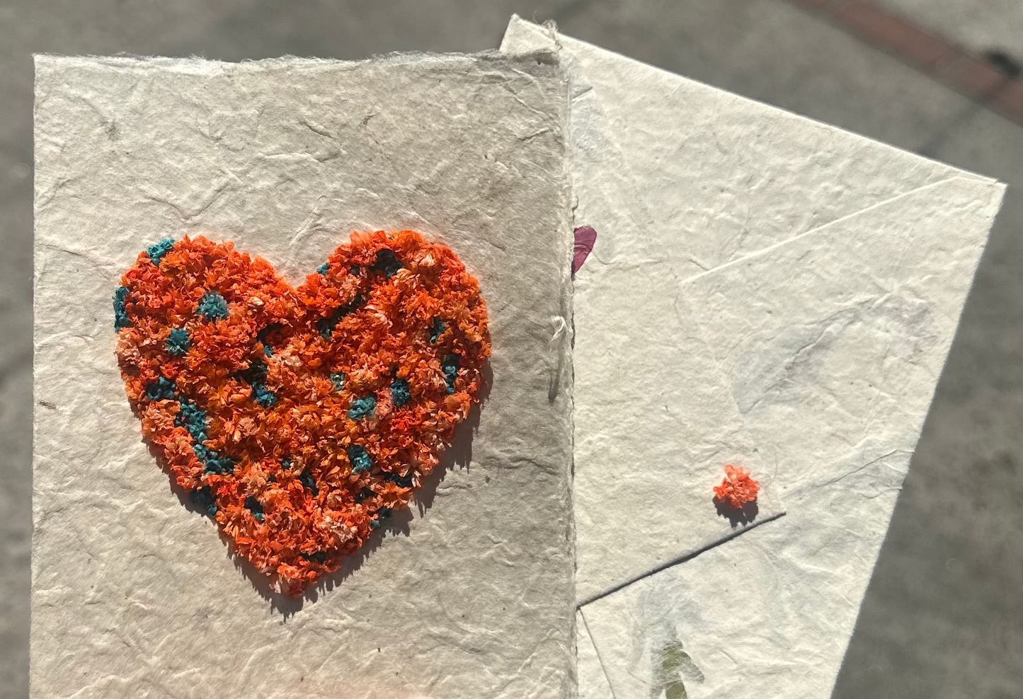Fleur de Lune - Pressed Flower Heart Cards